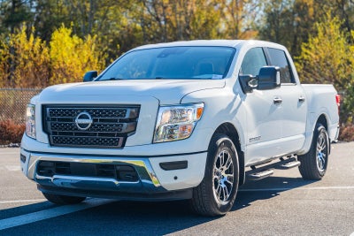 2024 Nissan Titan SV