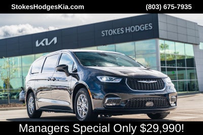 2025 Chrysler Pacifica Select