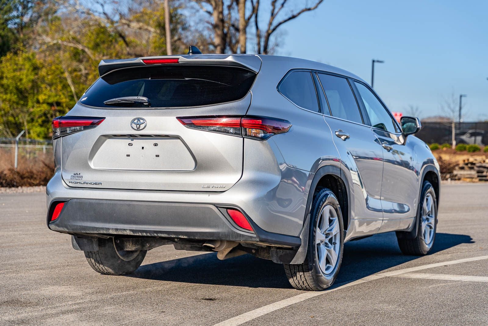 2024 Toyota Highlander LE