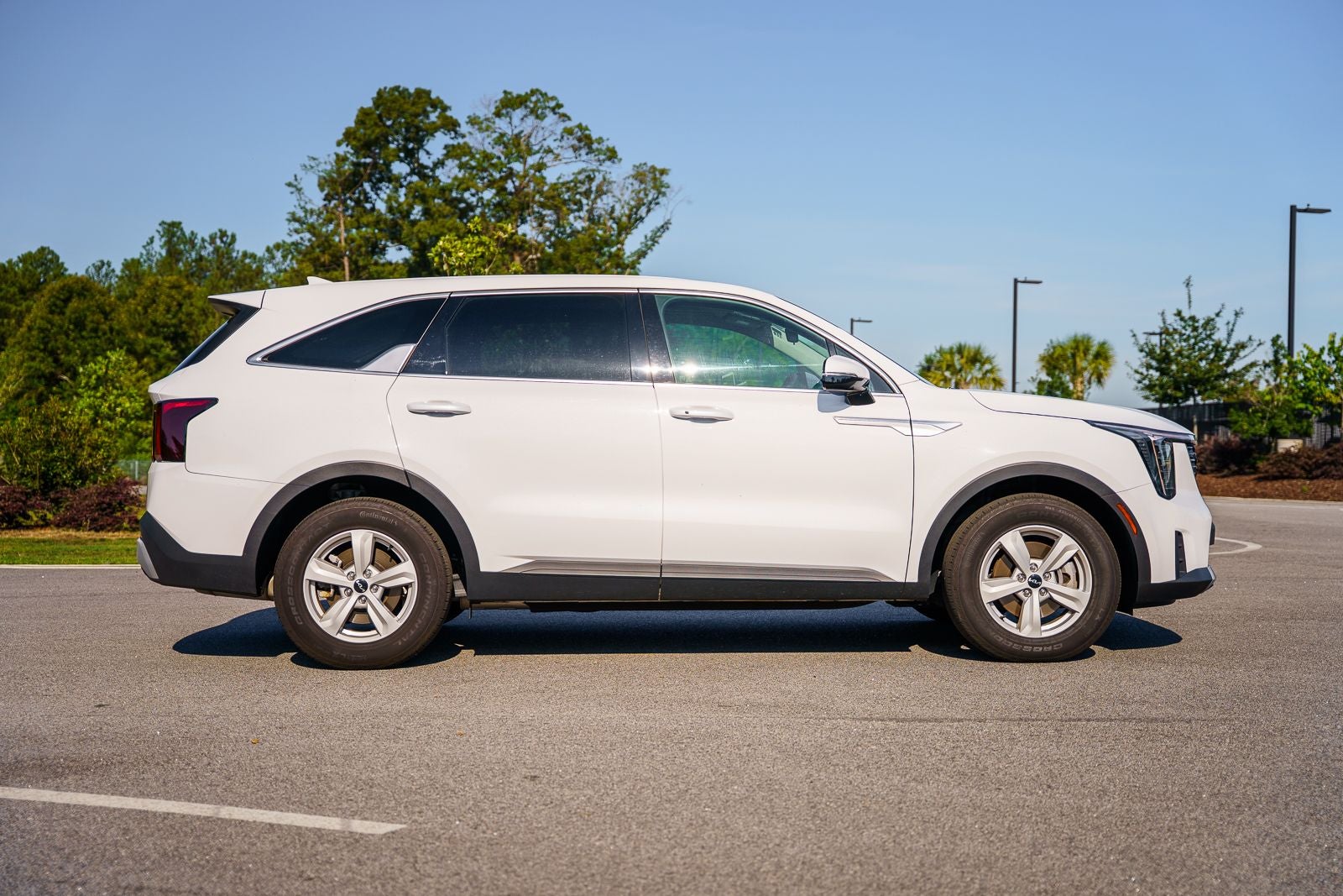 2025 Kia Sorento LX