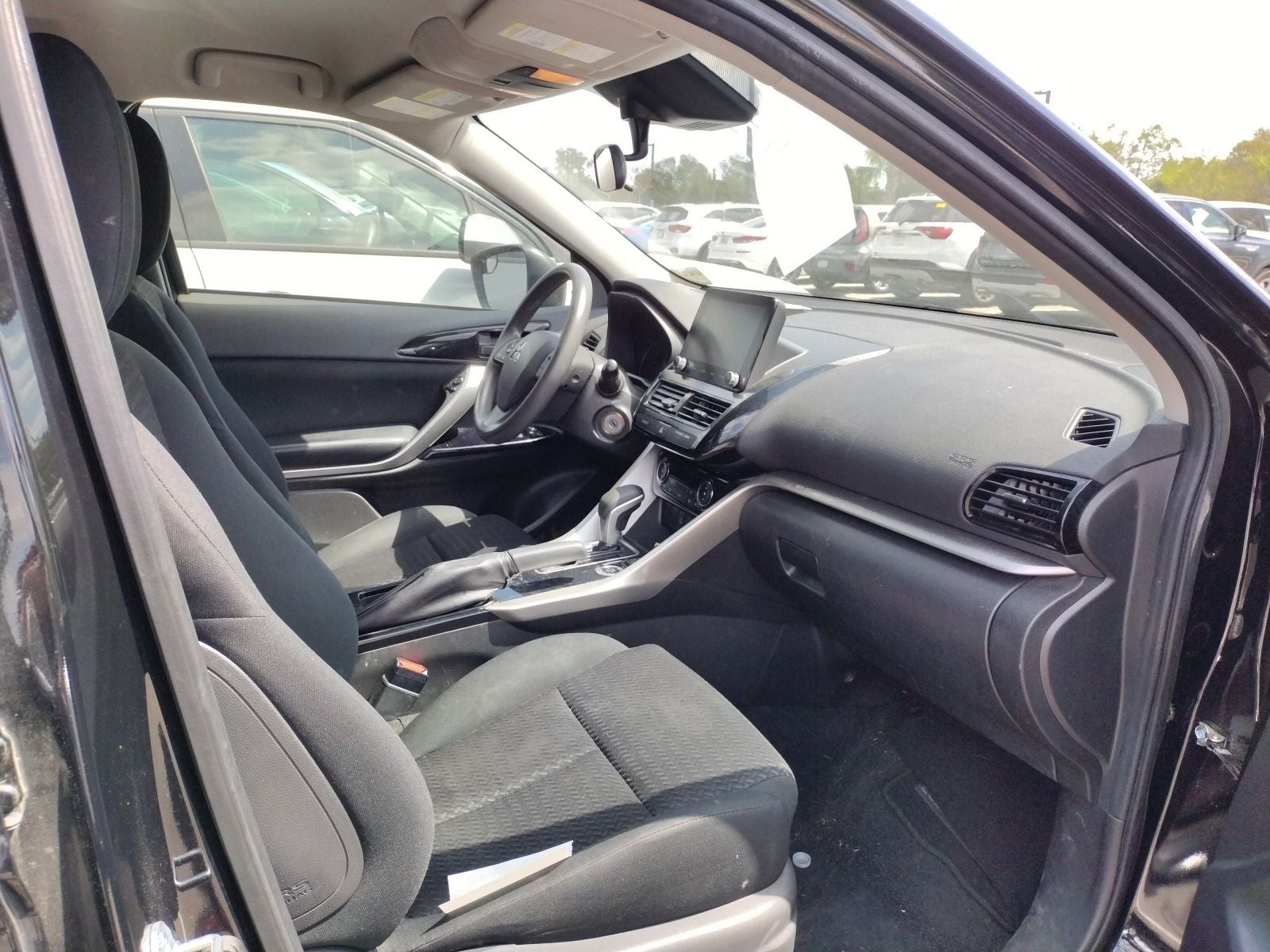 2022 Mitsubishi Eclipse Cross LE