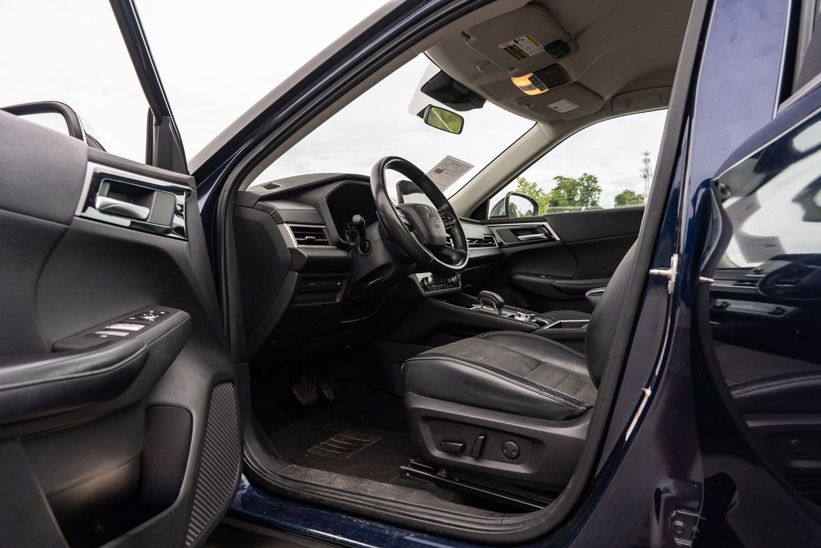 2022 Mitsubishi Outlander SE