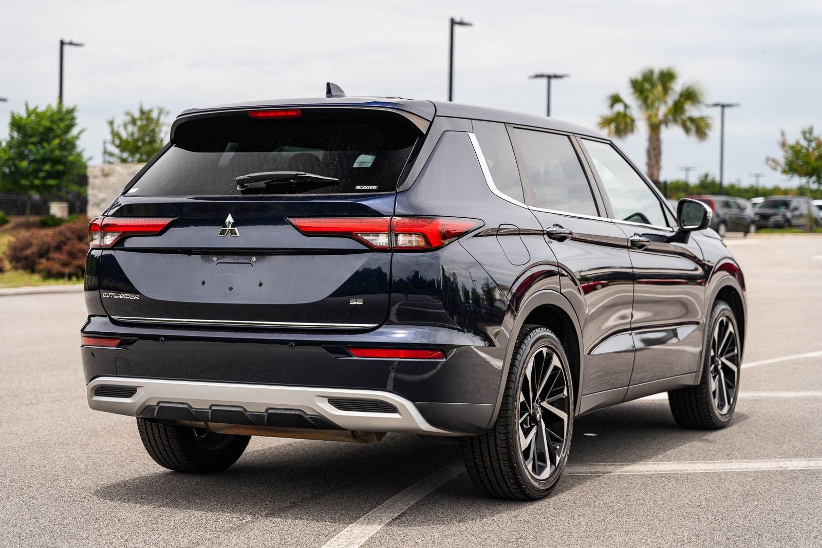 2022 Mitsubishi Outlander SE