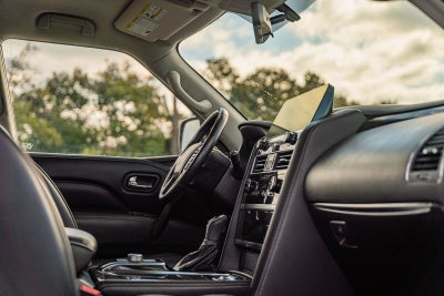 2023 INFINITI QX80 LUXE