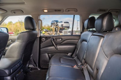 2023 INFINITI QX80 LUXE