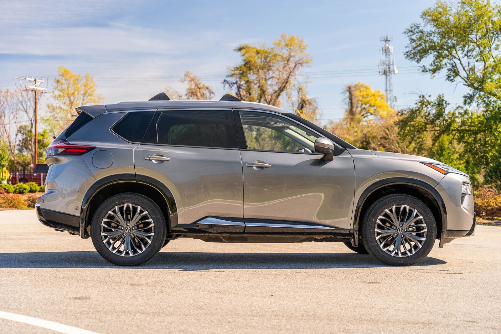 2025 Nissan Rogue Platinum
