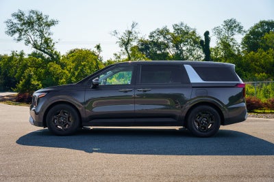 2025 Kia Carnival LXS