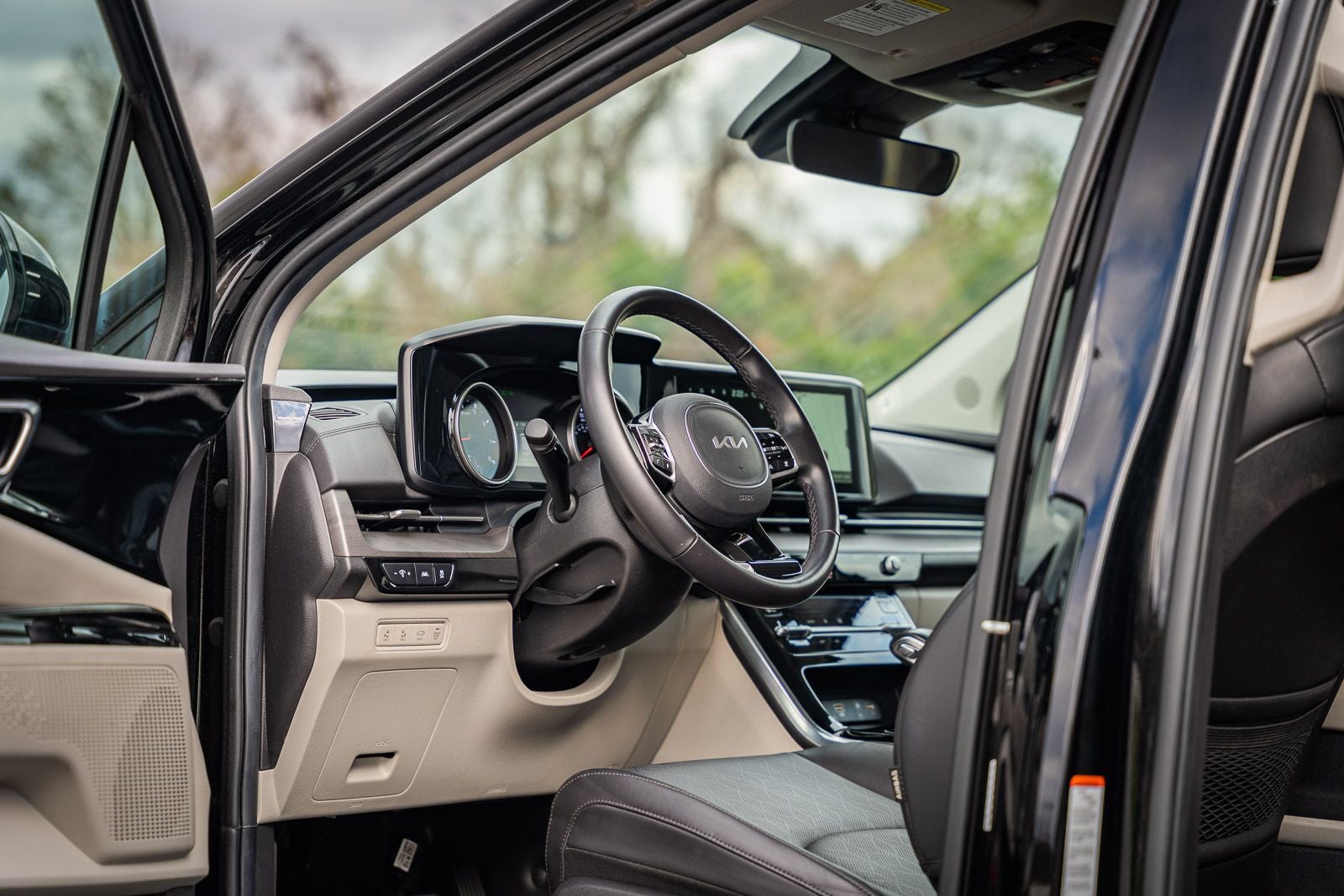 2024 Kia Carnival EX