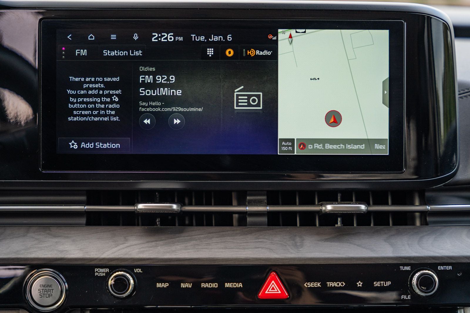 2024 Kia Carnival EX