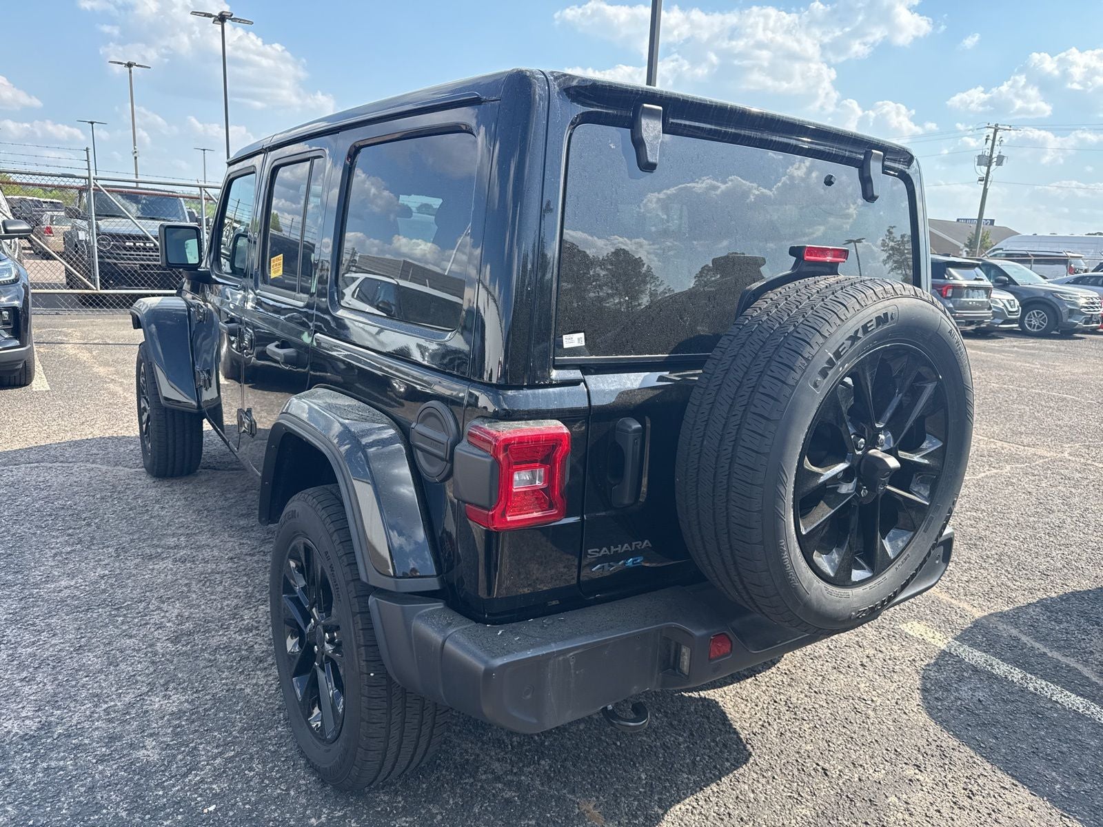 2025 Jeep Wrangler Sahara 4xe