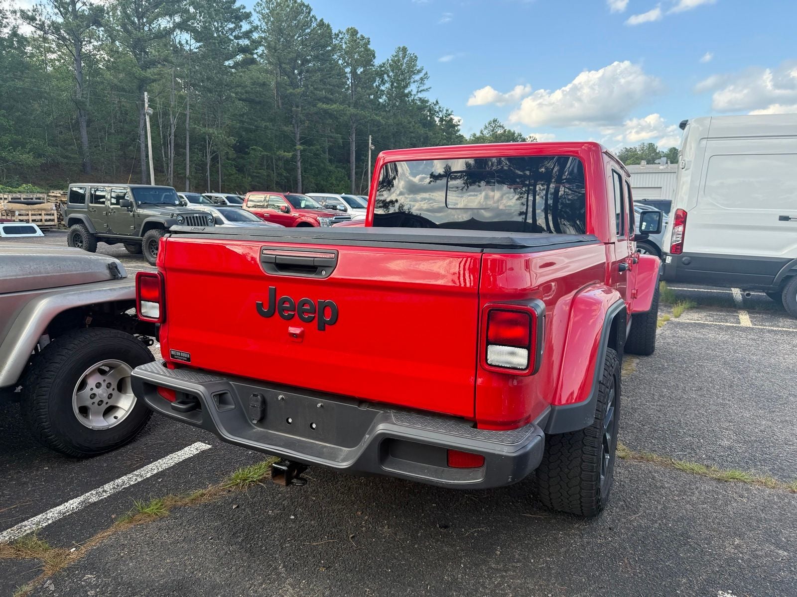 2024 Jeep Gladiator Sport