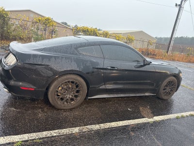 2015 Ford Mustang V6