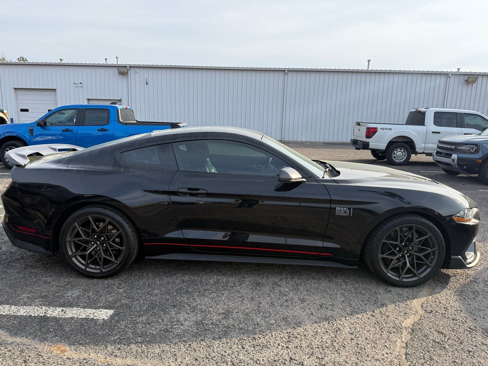 2022 Ford Mustang Mach 1