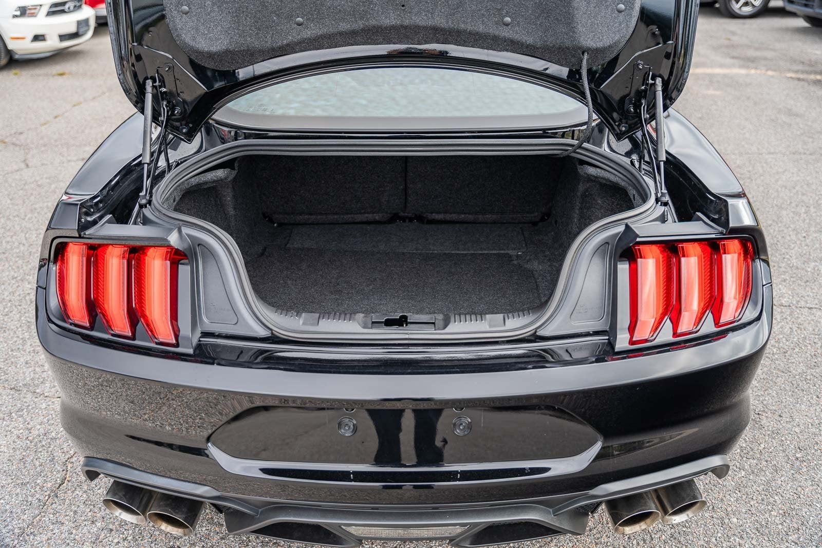 2022 Ford Mustang Mach 1