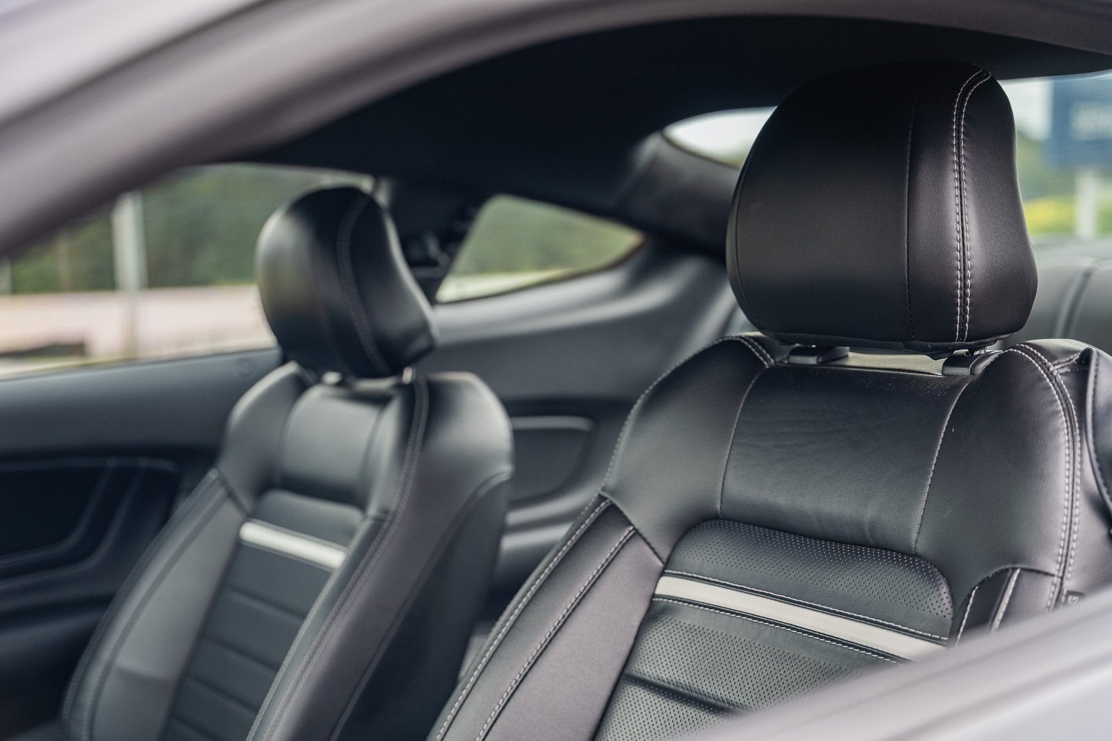 2022 Ford Mustang Mach 1