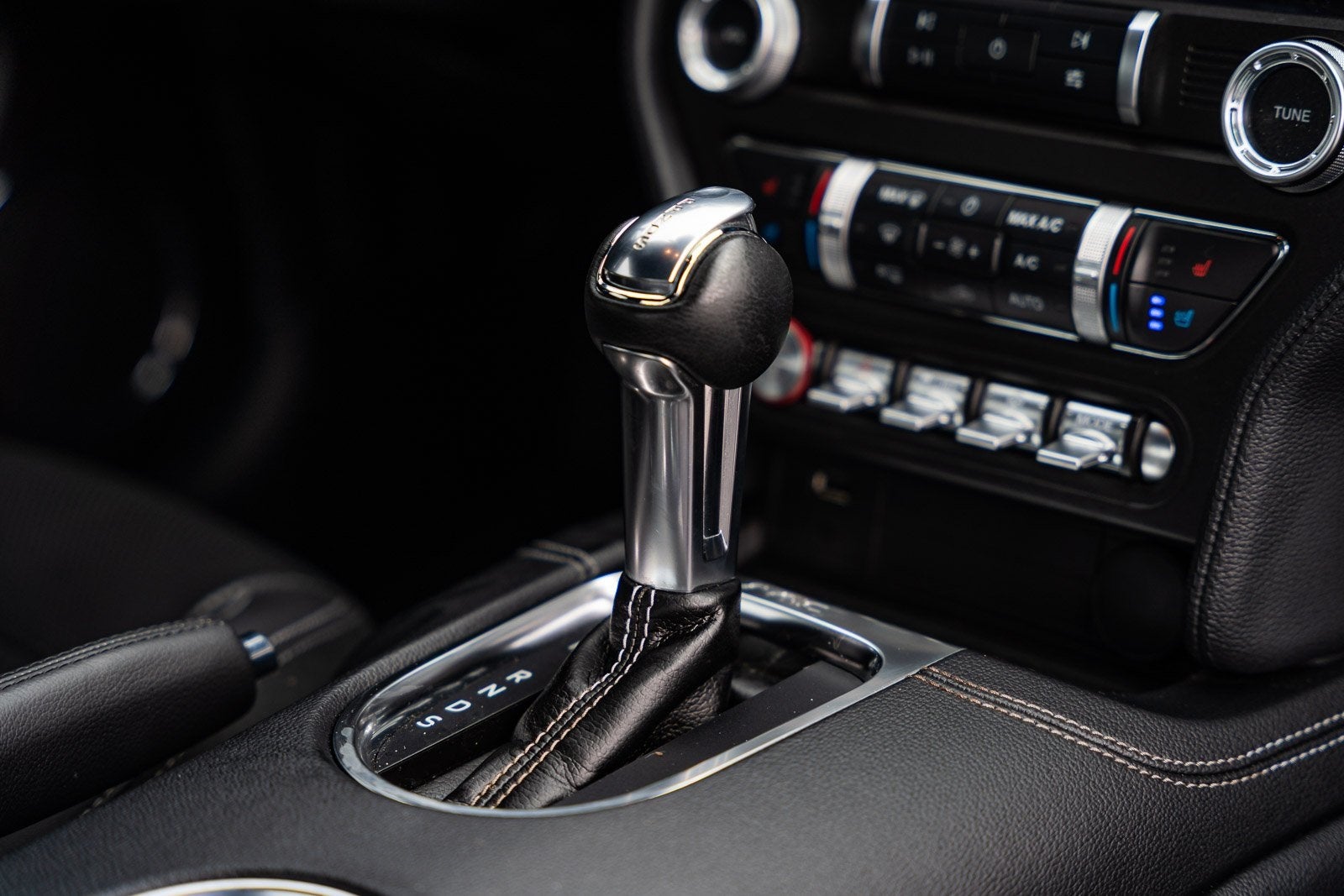 2022 Ford Mustang Mach 1