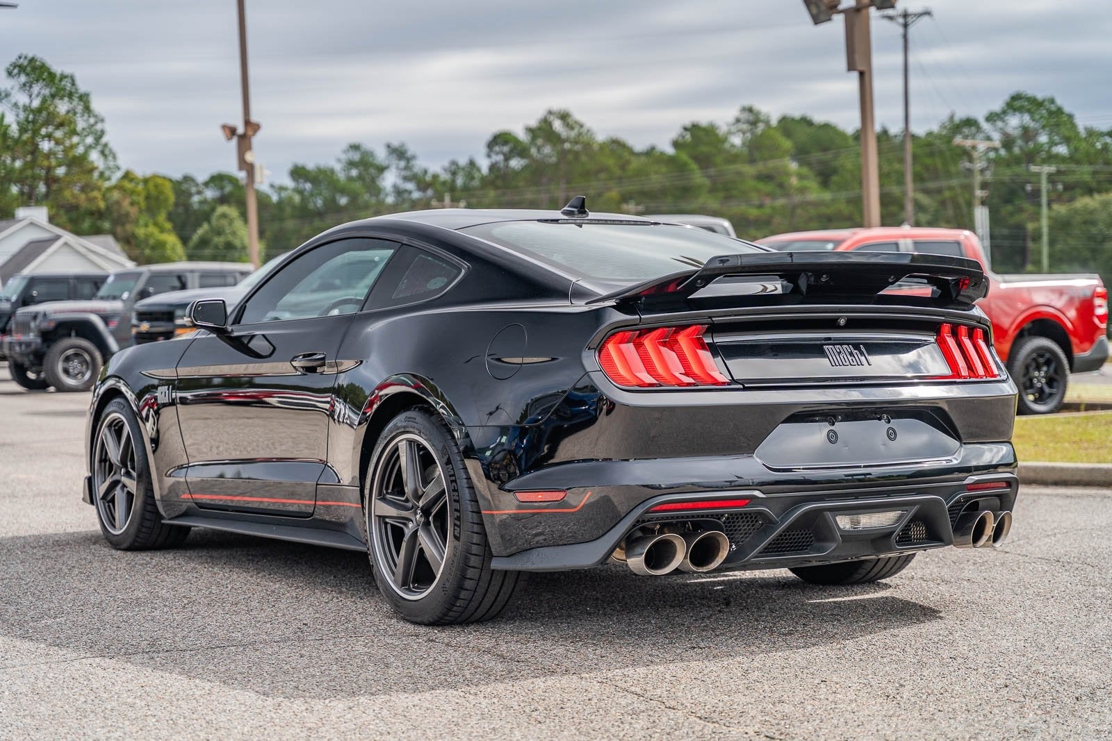 2022 Ford Mustang Mach 1