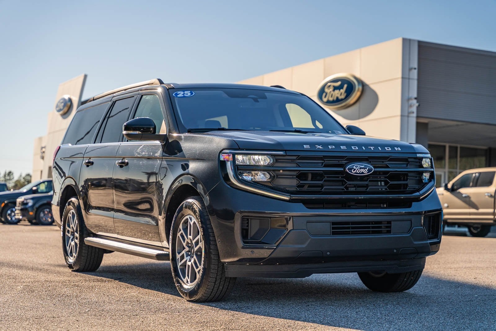 2025 Ford Expedition Max Active