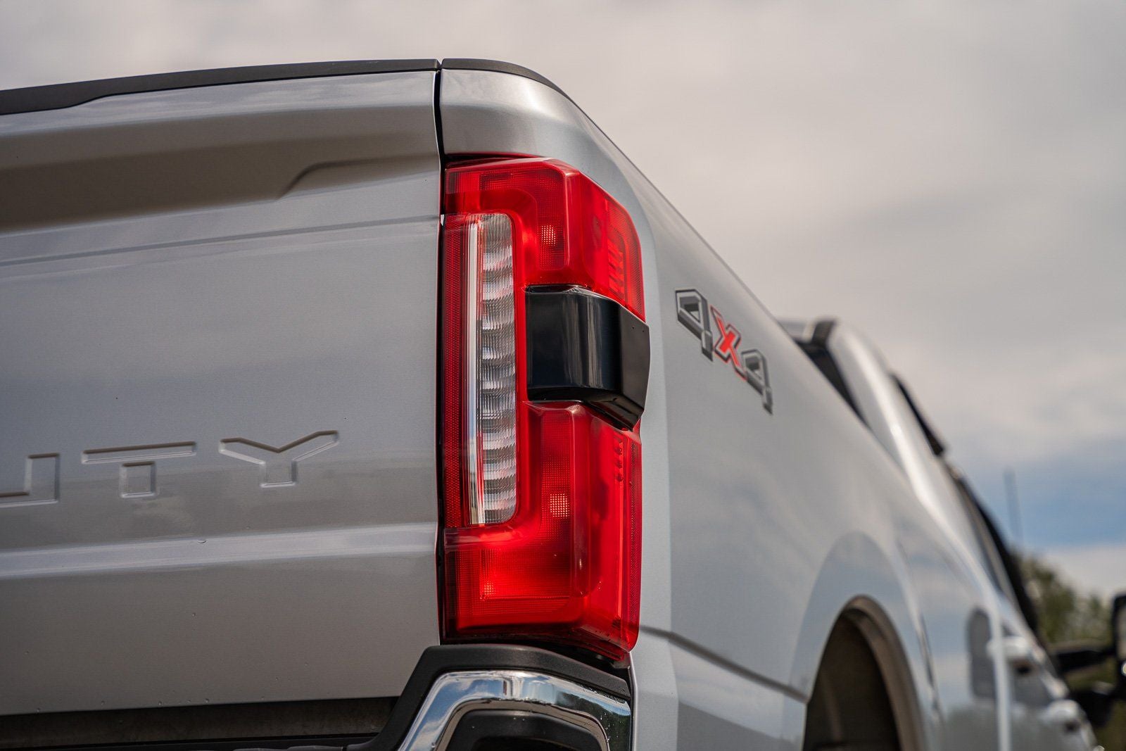 2023 Ford F-350SD Lariat