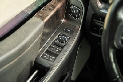 2023 Ford F-350SD Lariat