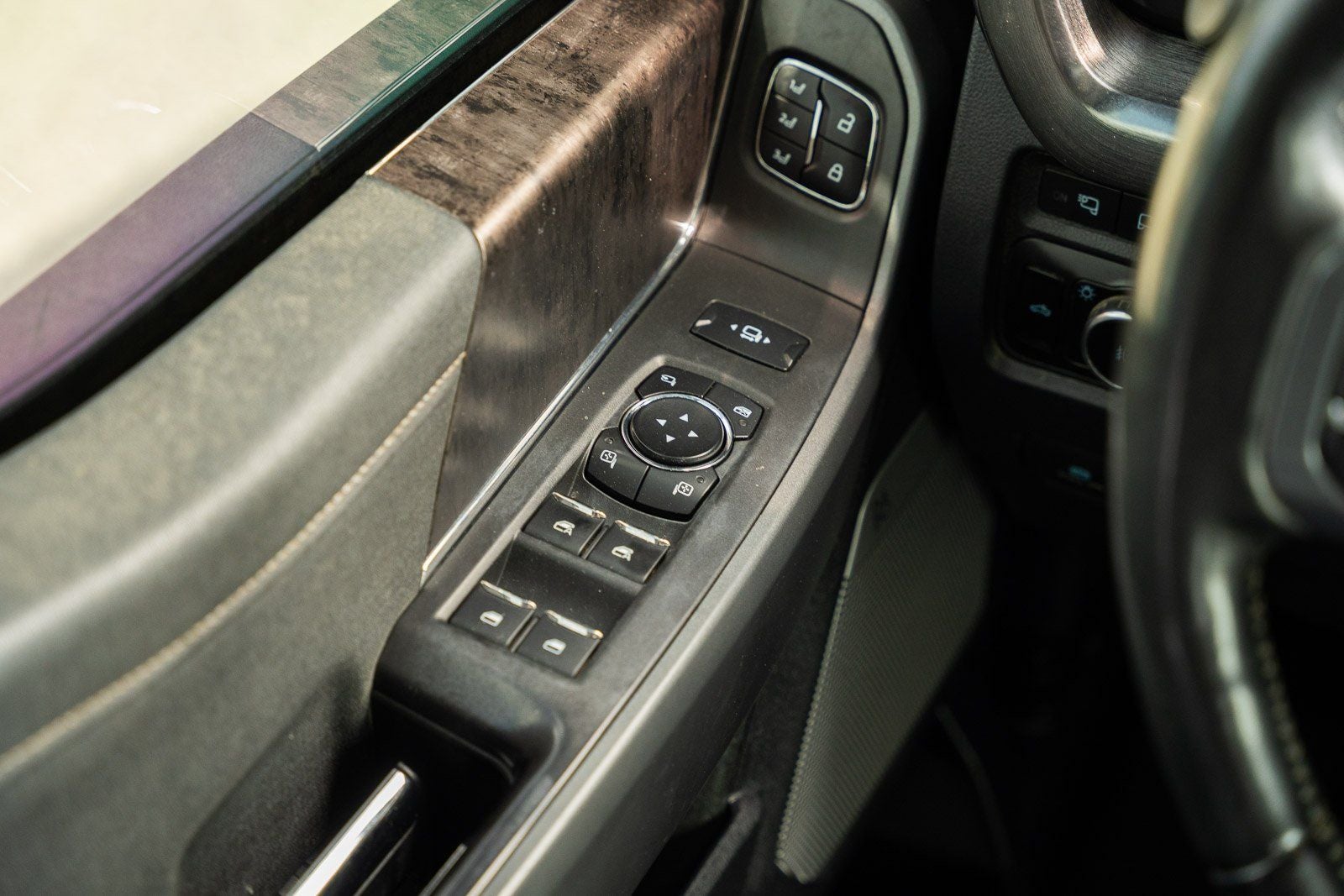 2023 Ford F-350SD Lariat