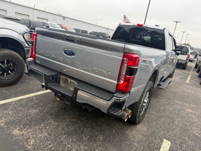 2023 Ford F-350SD Lariat