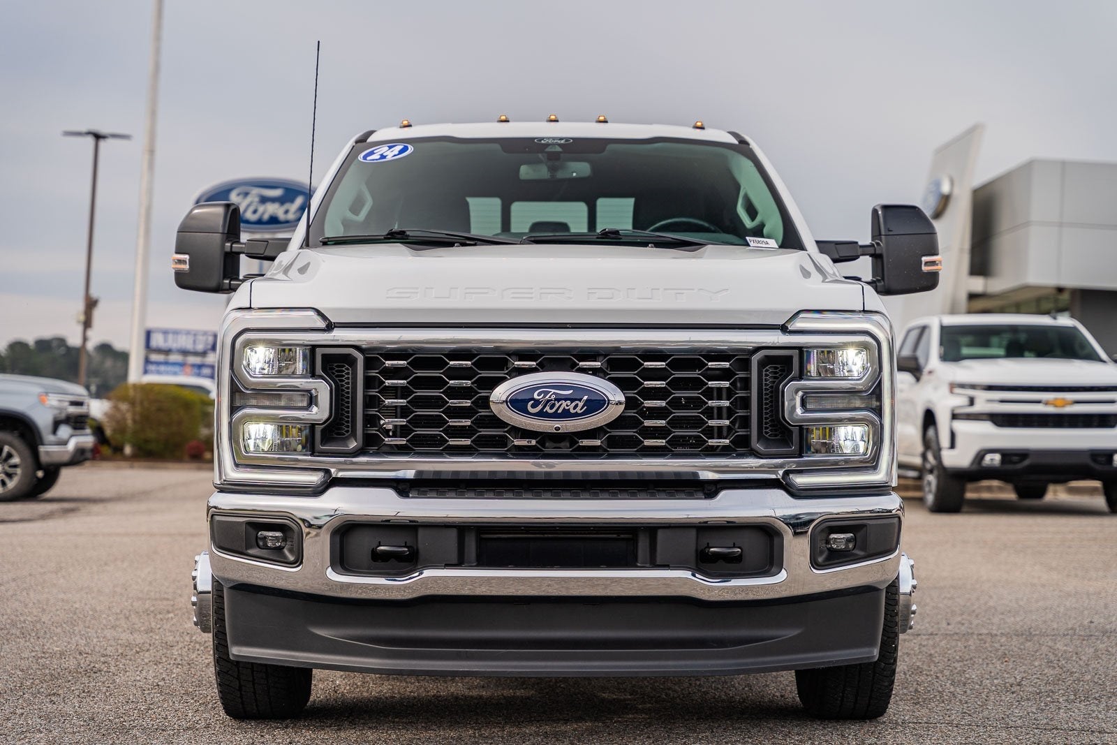 2024 Ford F-350SD Lariat DRW