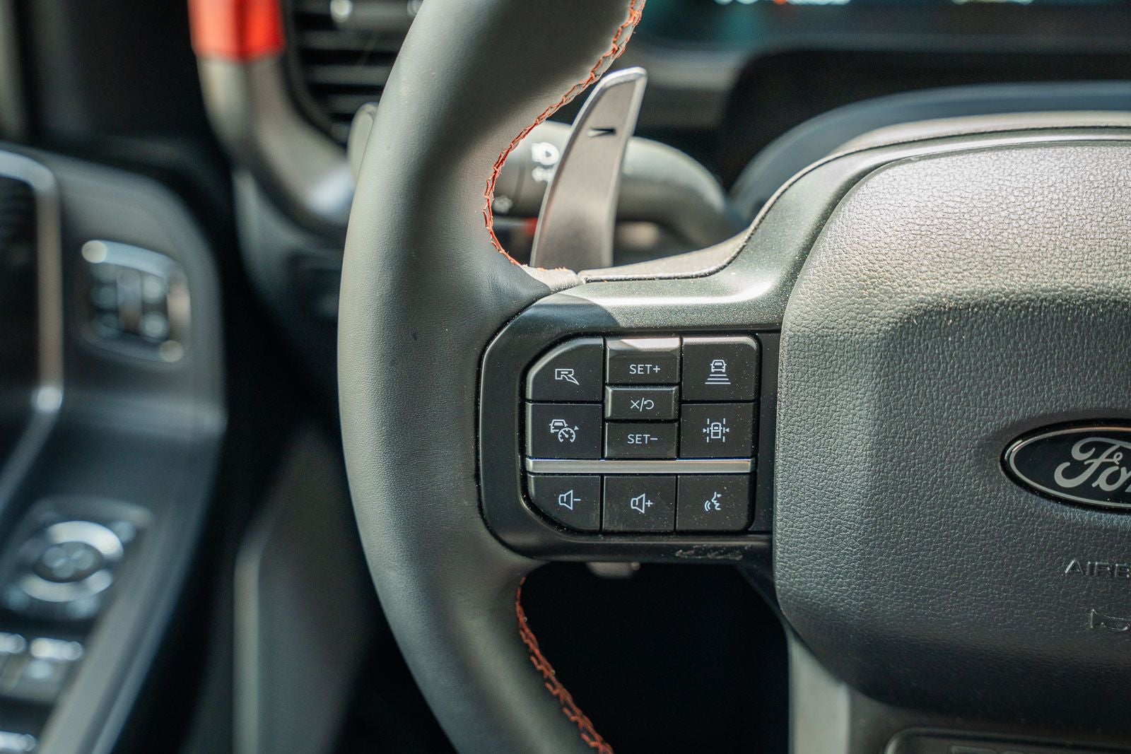 2025 Ford F-150 Raptor 37R