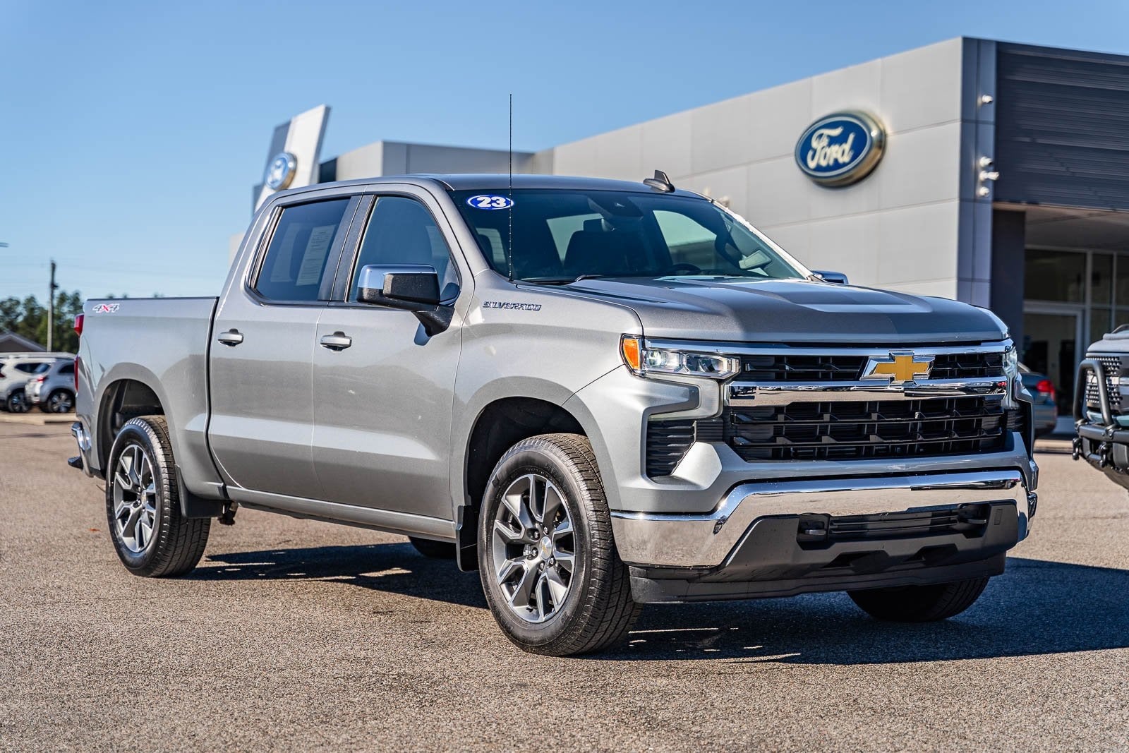 2023 Chevrolet Silverado 1500 LT