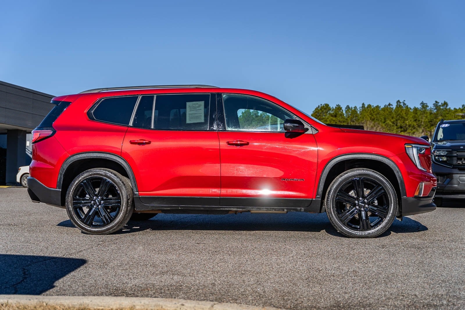 2024 GMC Acadia Elevation