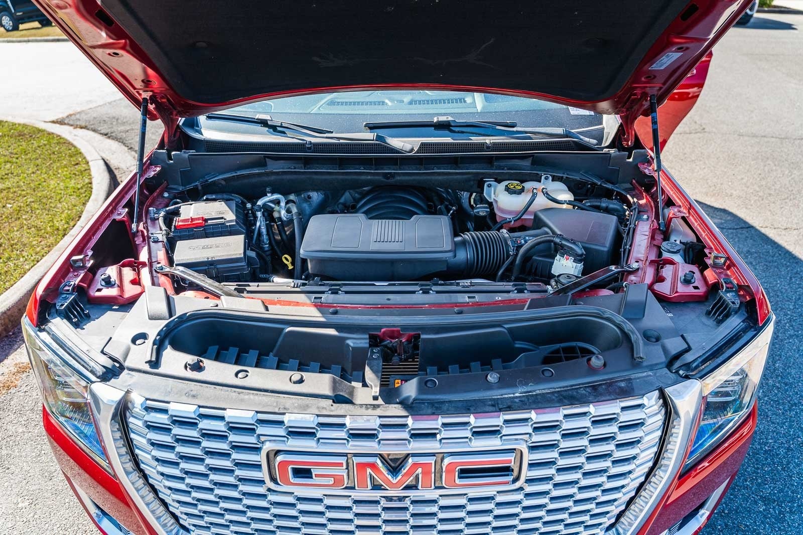 2023 GMC Yukon Denali