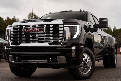 2025 GMC Sierra 3500HD Denali