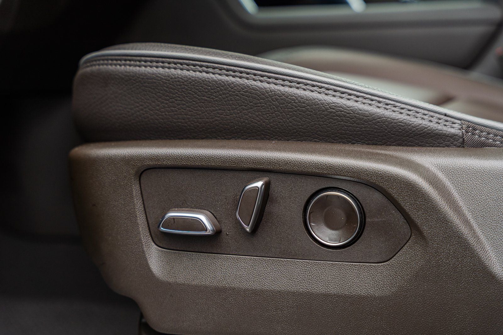 2025 GMC Sierra 3500HD Denali