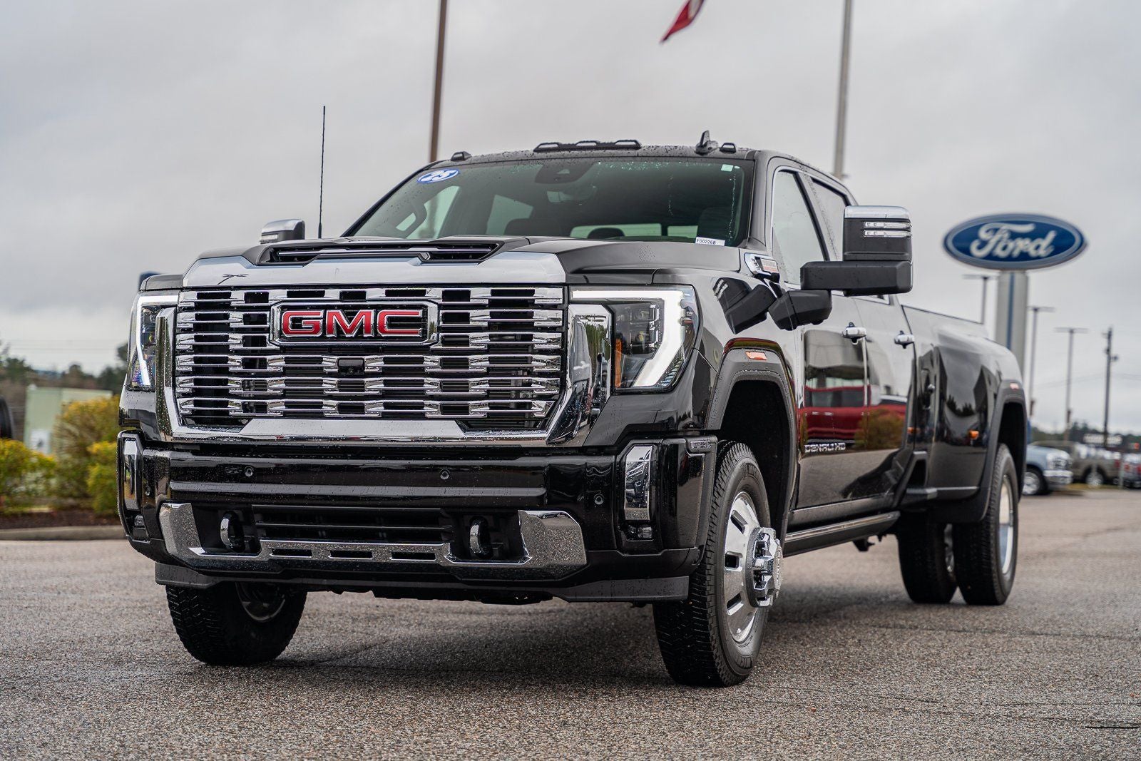 2025 GMC Sierra 3500HD Denali