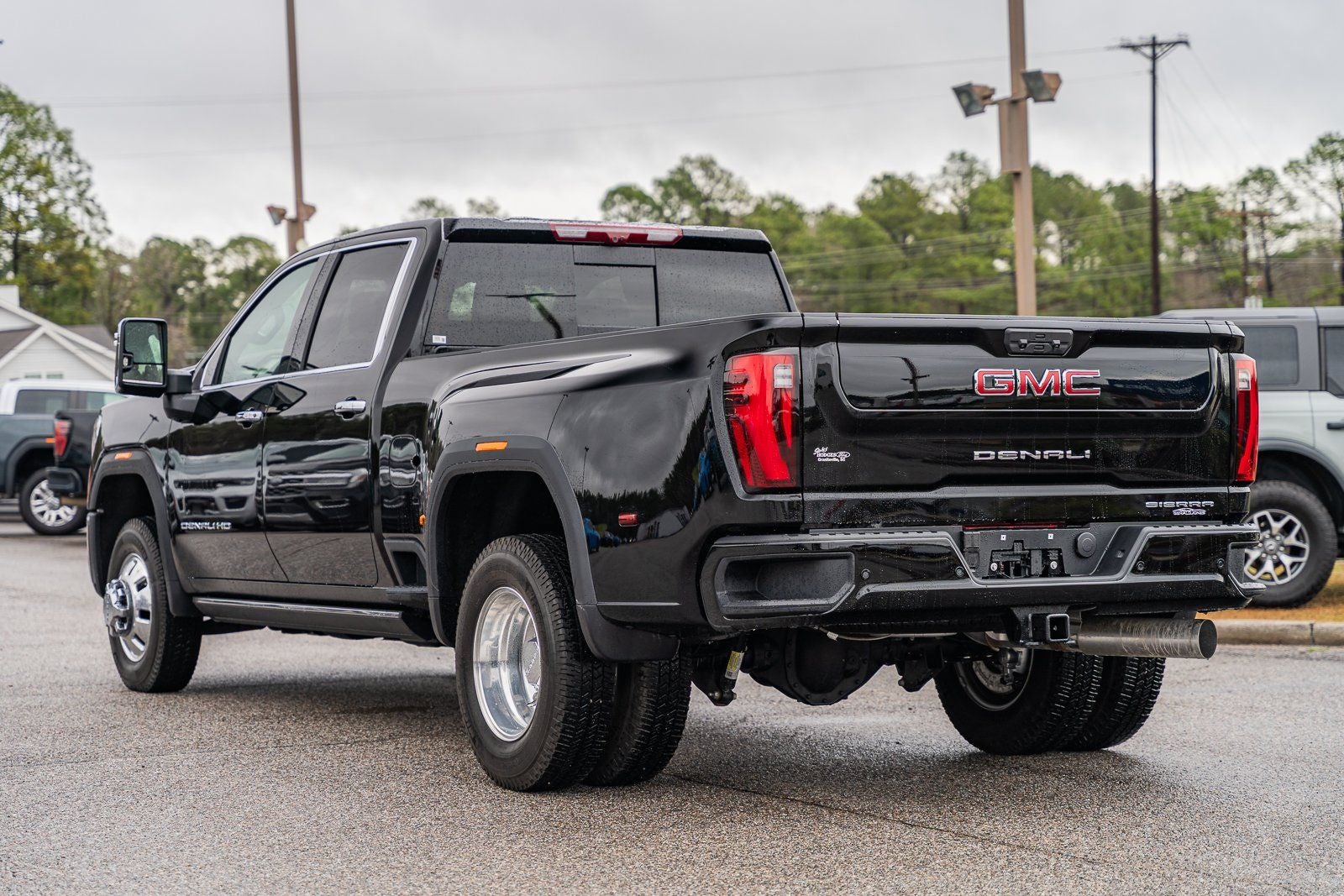 2025 GMC Sierra 3500HD Denali