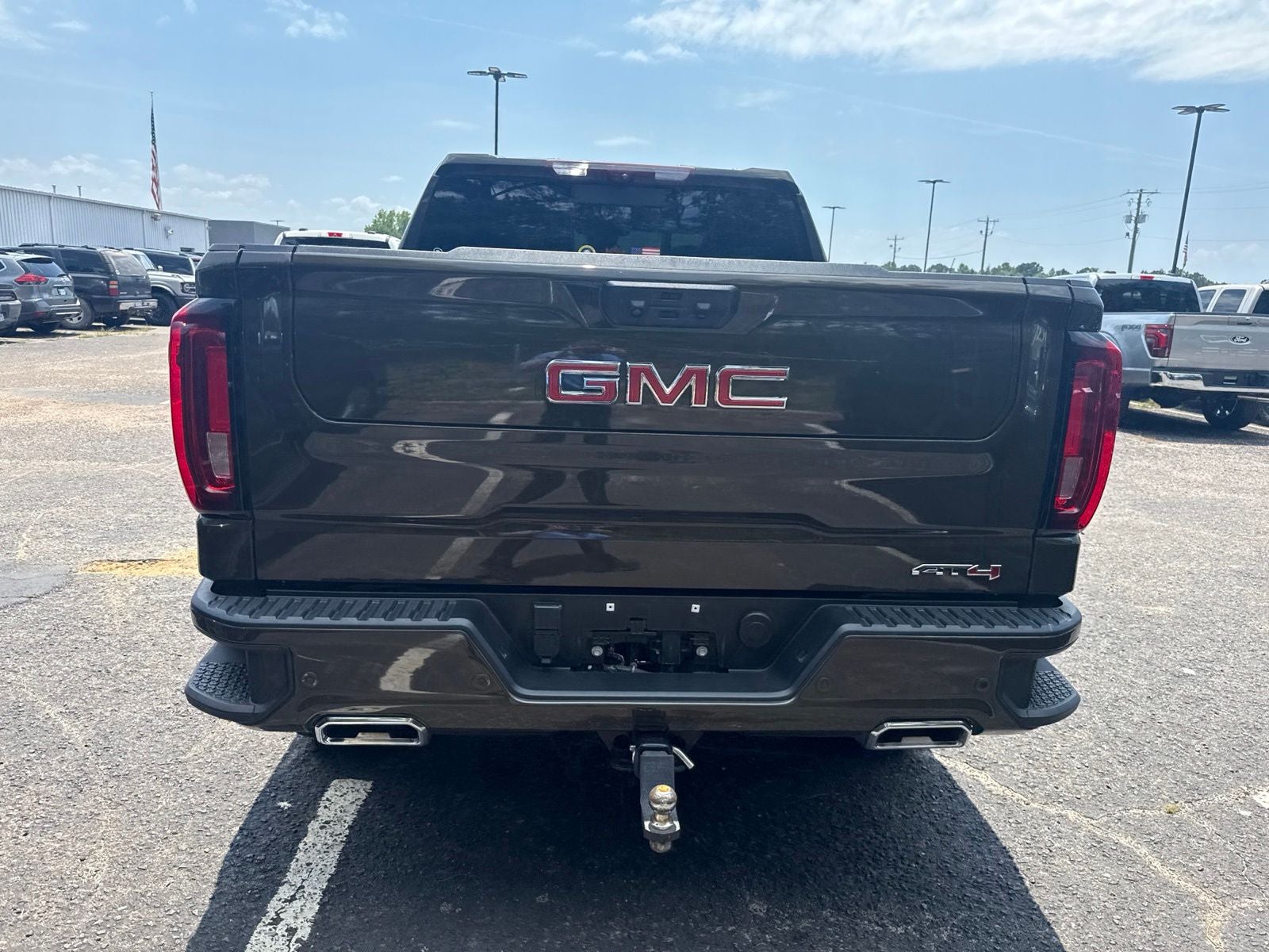 2023 GMC Sierra 1500 AT4