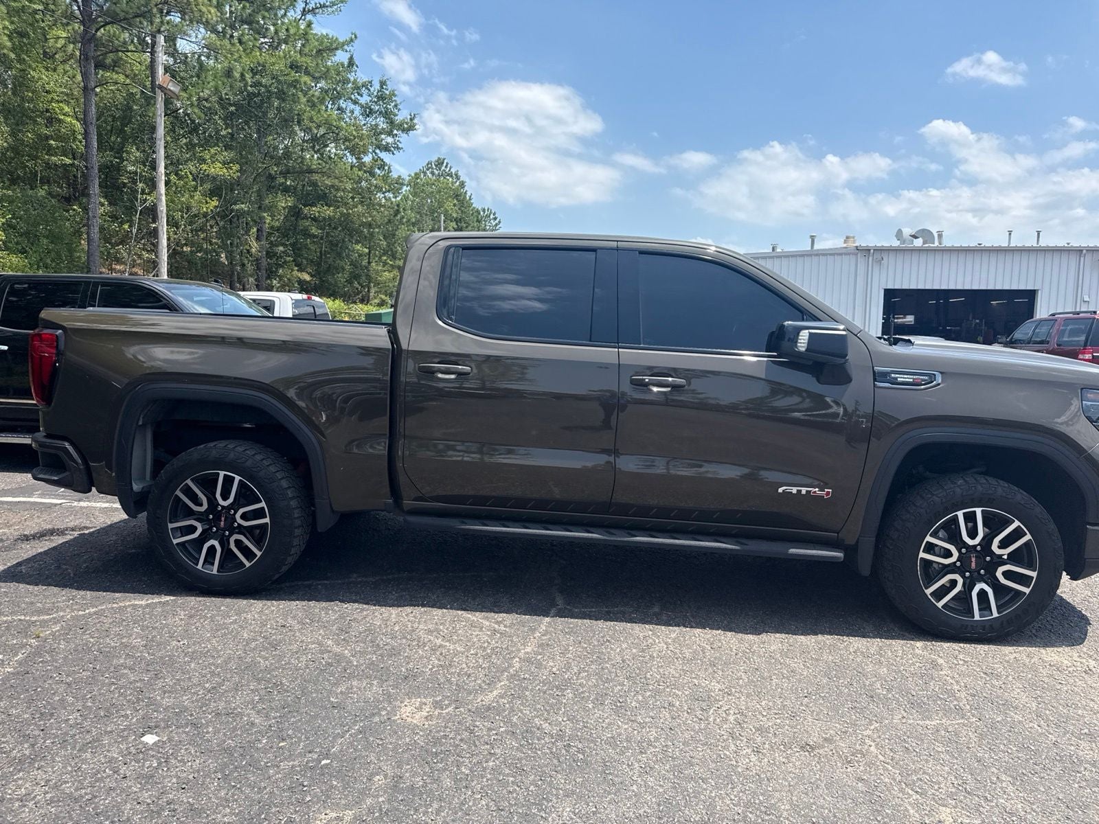 2023 GMC Sierra 1500 AT4