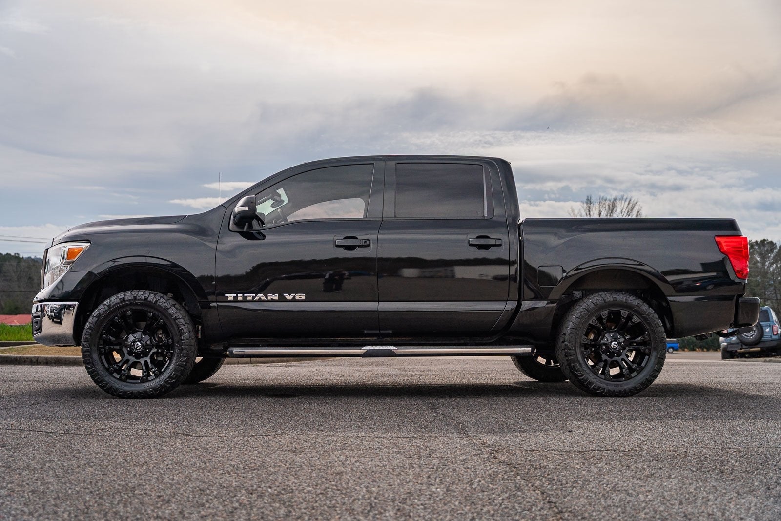 2018 Nissan Titan SV