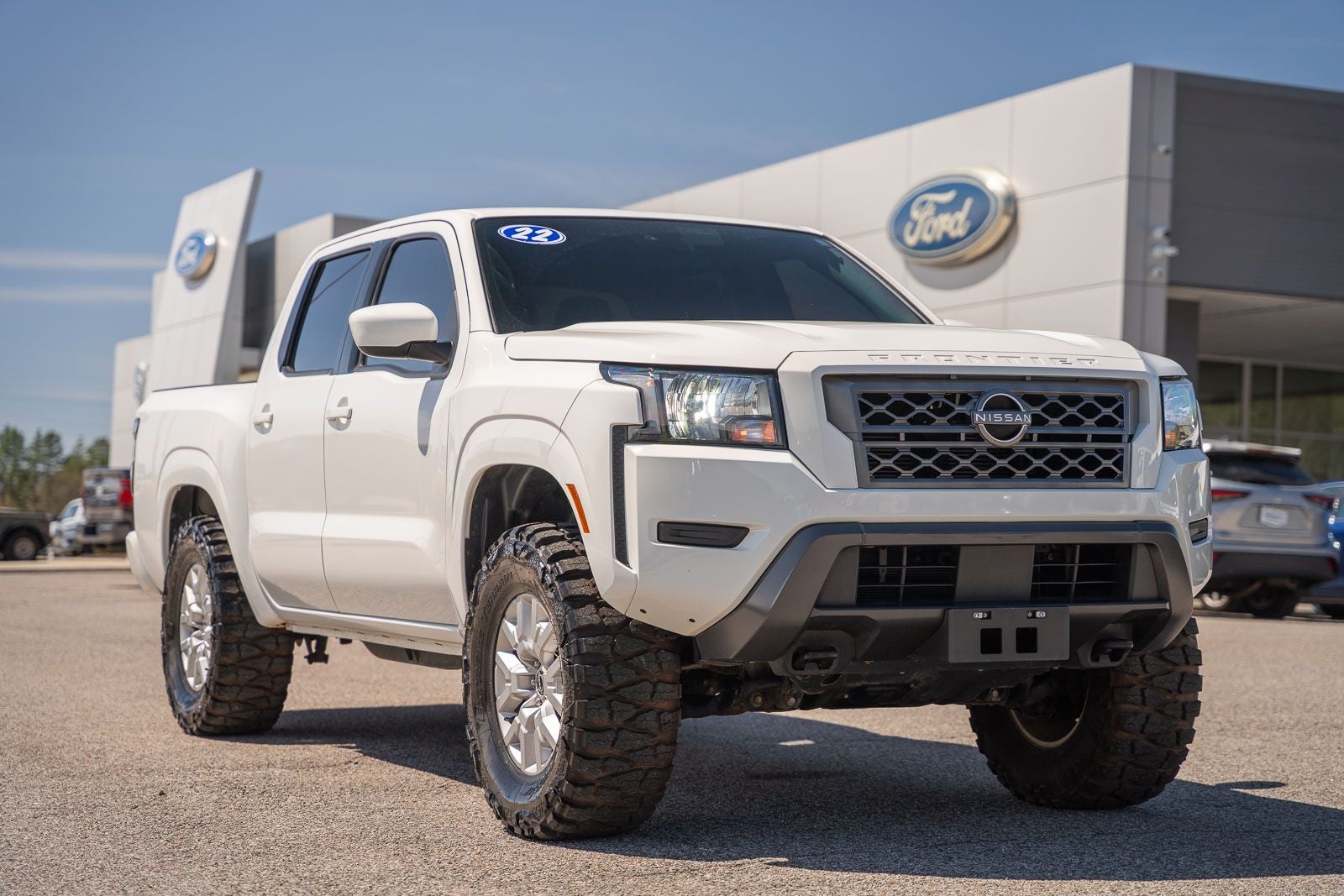 2022 Nissan Frontier SV