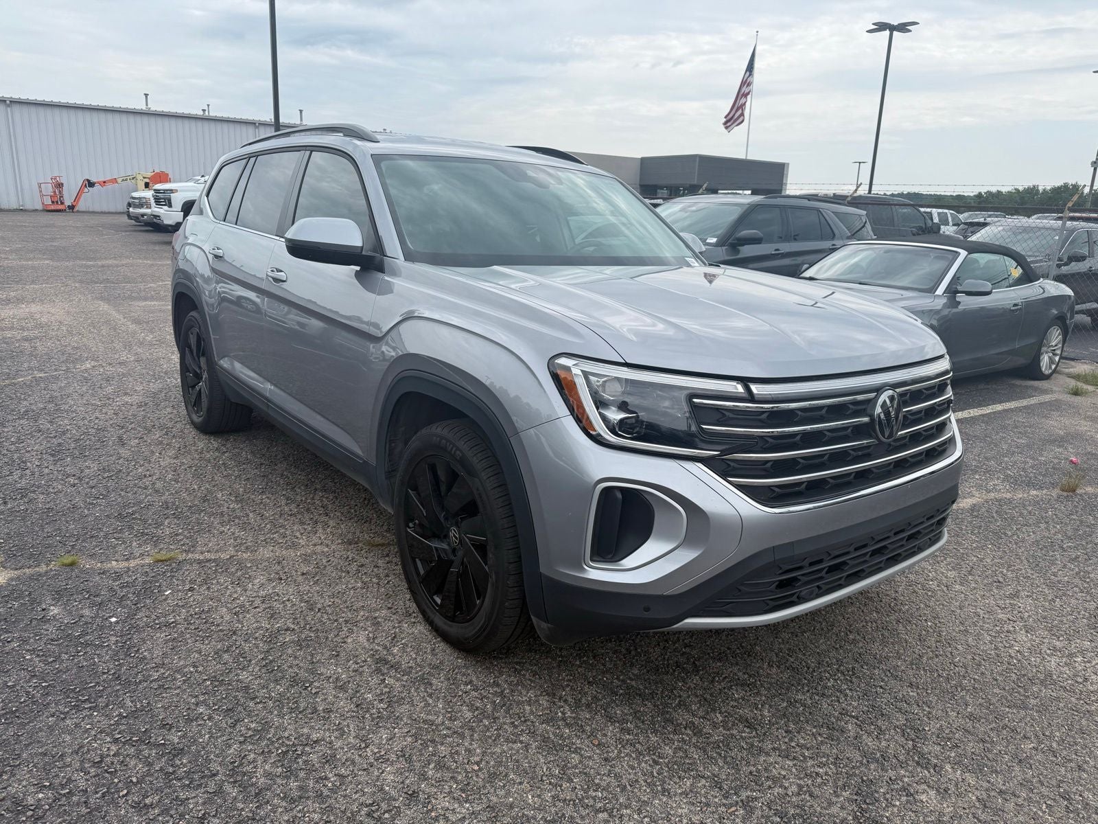 2024 Volkswagen Atlas 2.0T SE w/Technology