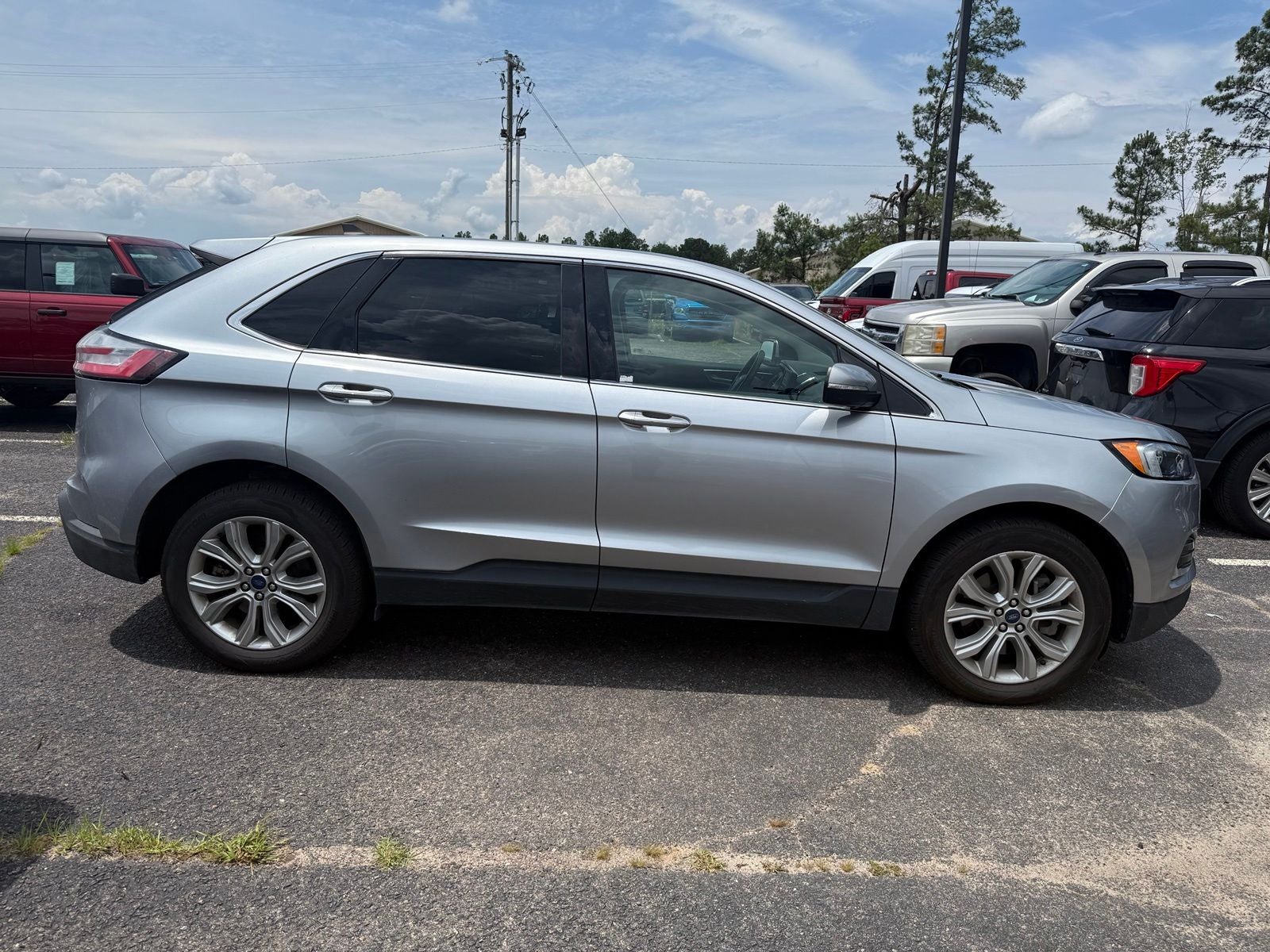 2022 Ford Edge Titanium
