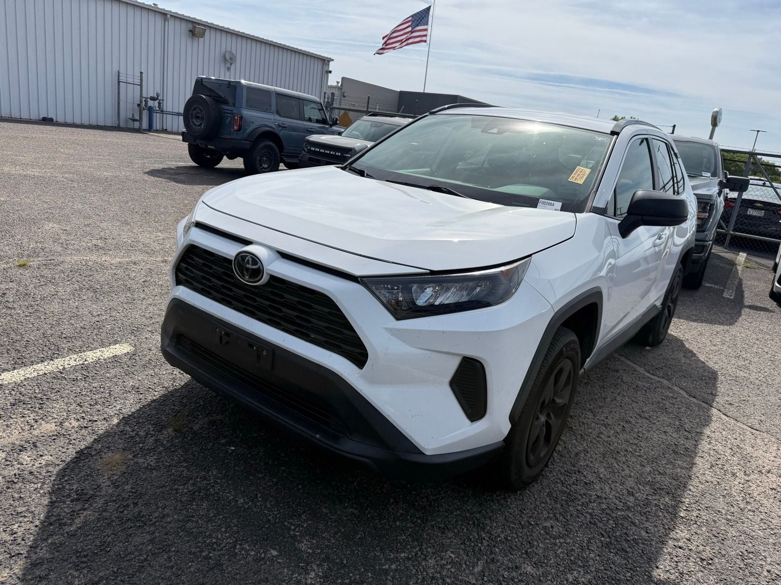 2020 Toyota RAV4 LE
