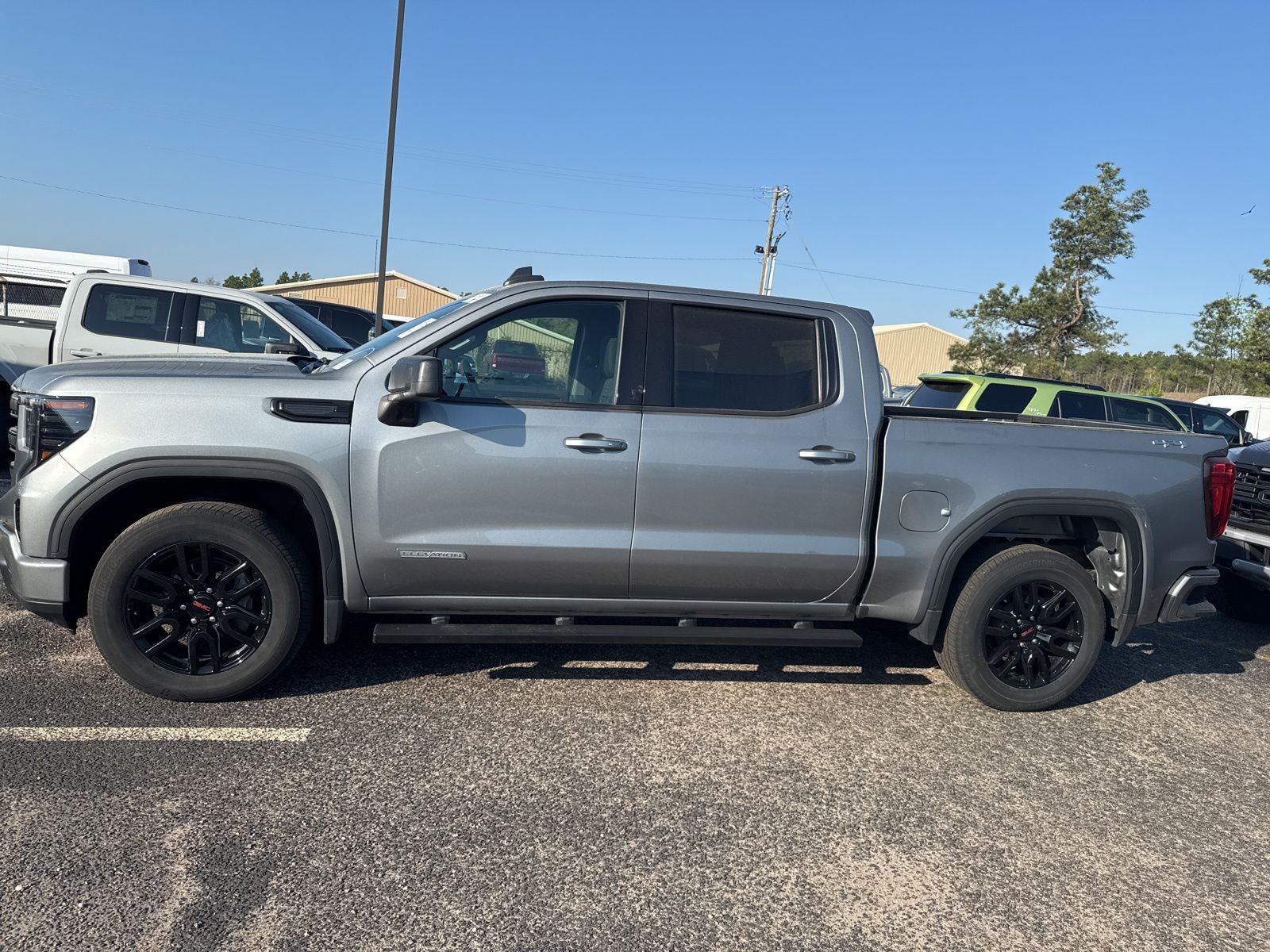 2023 GMC Sierra 1500 Elevation