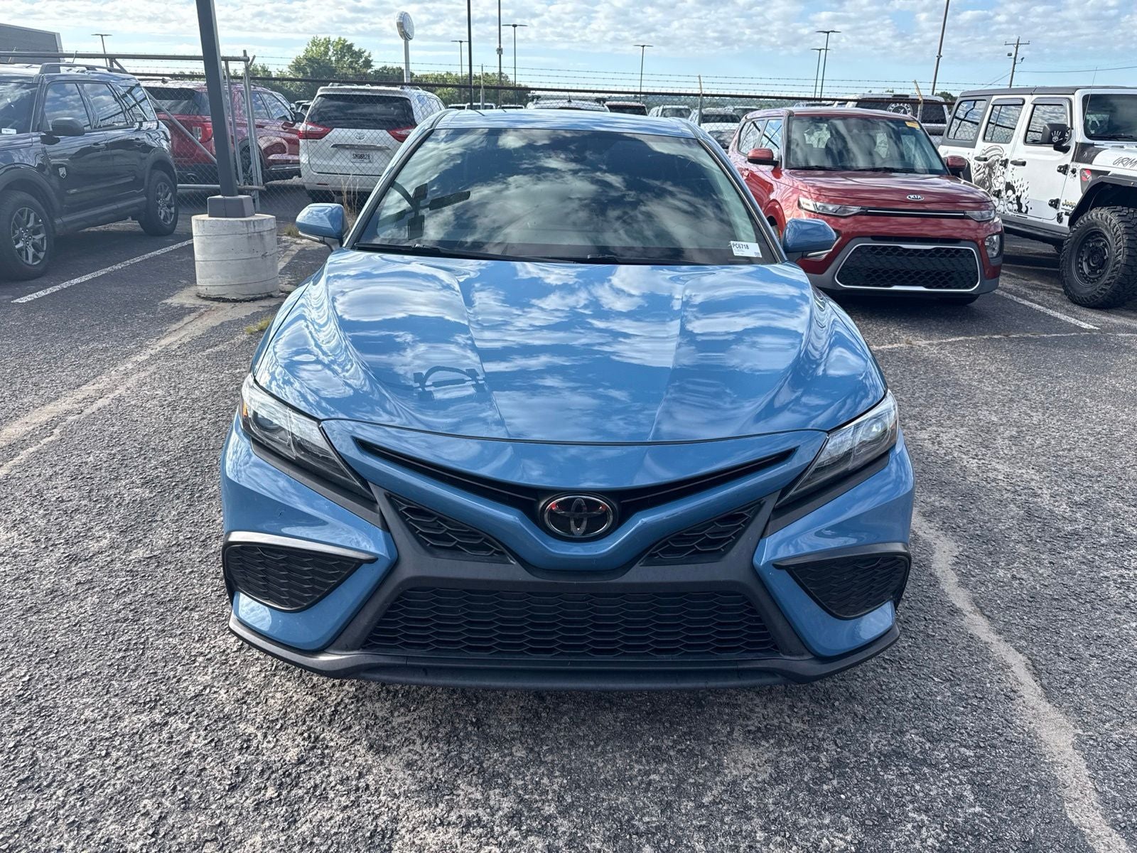 2023 Toyota Camry SE