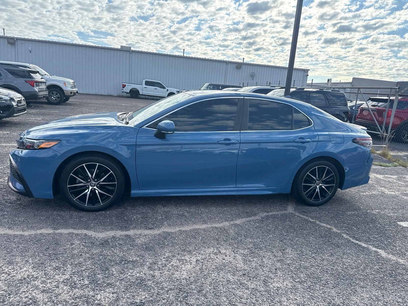 2023 Toyota Camry SE