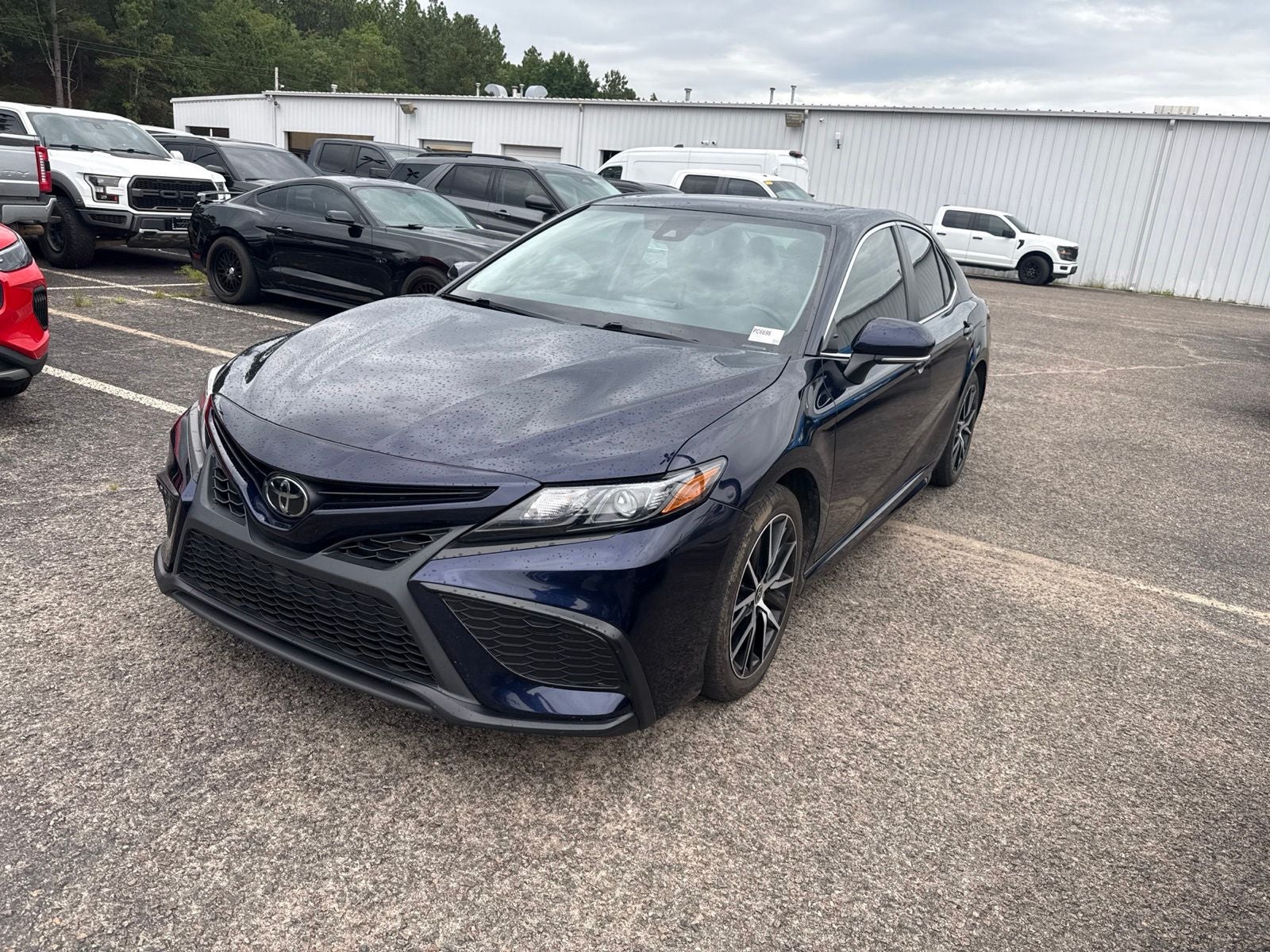 2022 Toyota Camry SE