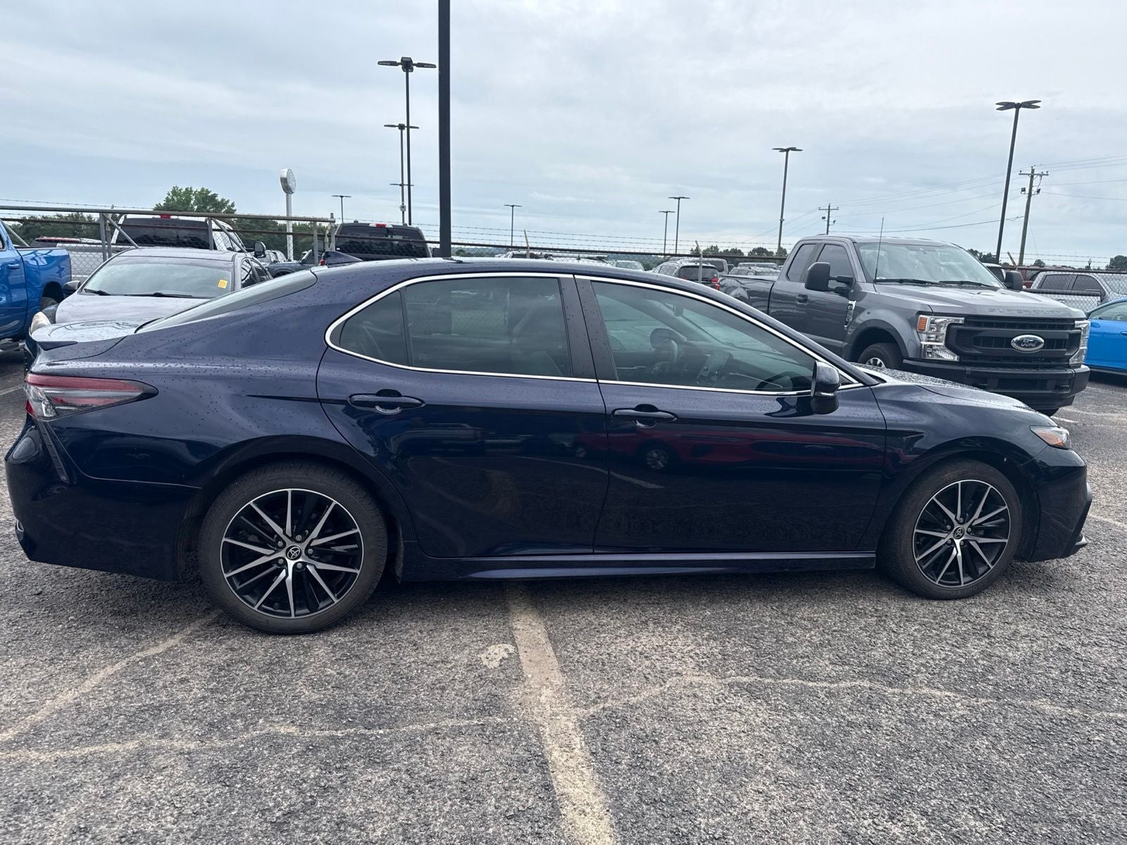 2022 Toyota Camry SE
