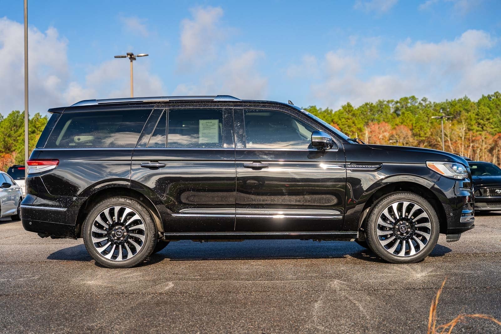 2022 Lincoln Navigator Black Label