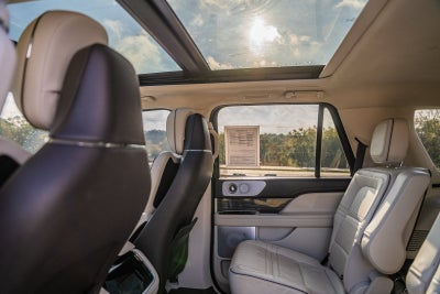 2022 Lincoln Navigator Black Label