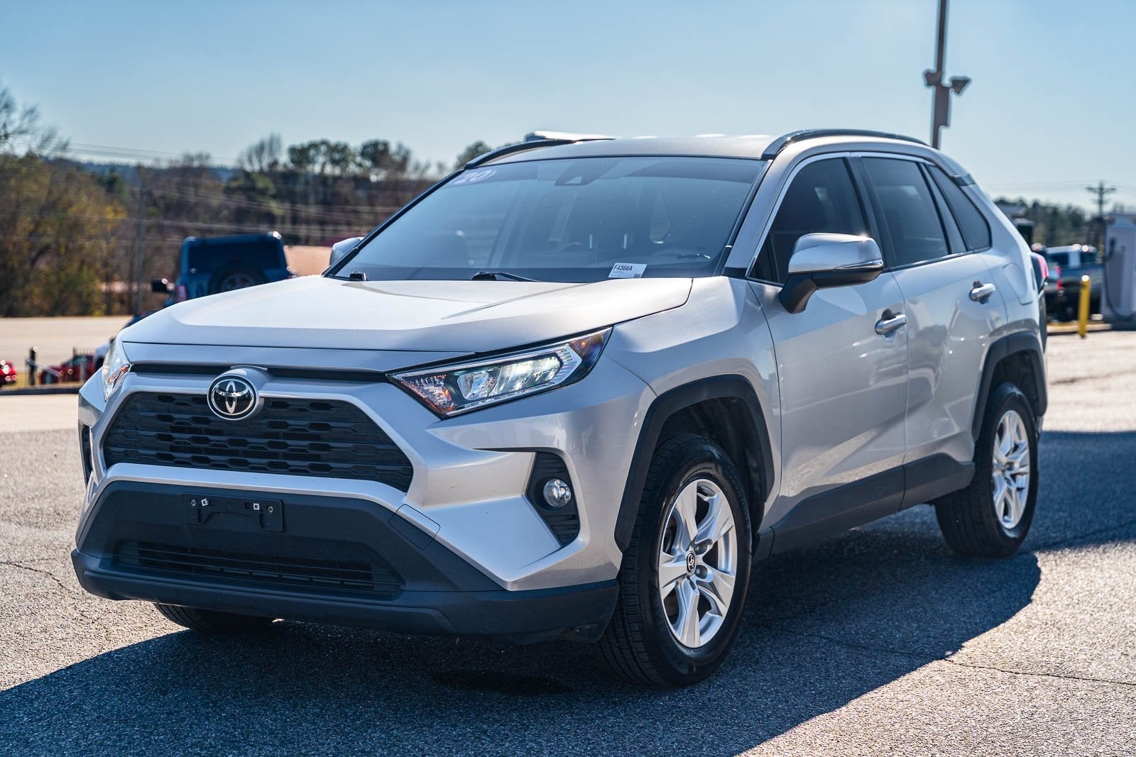 2020 Toyota RAV4 XLE
